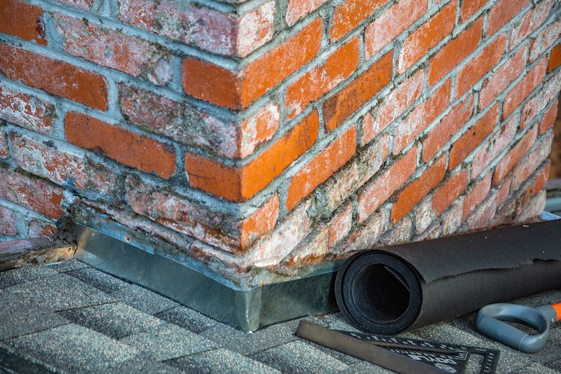 Oplechování komína – Mohelnice, Dvoudílné lemování, zadní žlábek, titanzinek